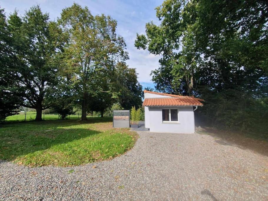 Maisonnette Au Pied Des Pyrenees Nestier Esterno foto